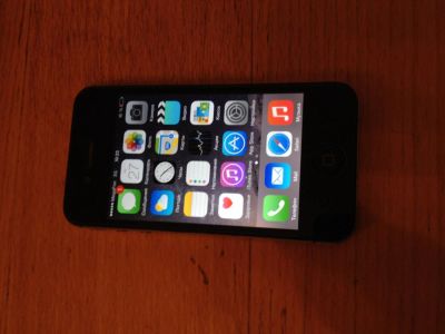 Лот: 4801691. Фото: 1. Iphone 4s 64gb black. Смартфоны