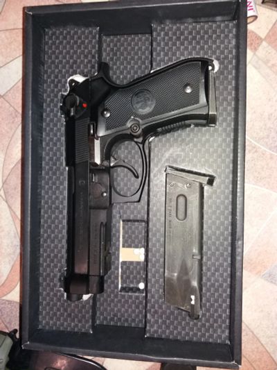 Лот: 15179449. Фото: 1. Страйкбольная беретта tokyo marui. Пейнтбол, страйкбол