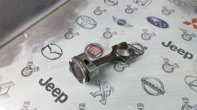 Лот: 24609380. Фото: 1. Шатун Audi A4 ALT 06A198401E. Двигатель и элементы двигателя