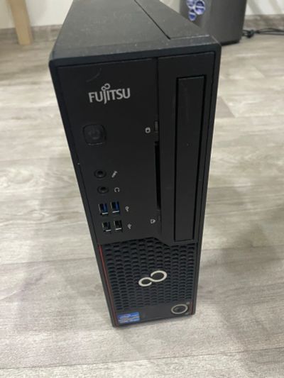 Лот: 21216188. Фото: 1. Системный блок Fujitsu Esprimo... Компьютеры в сборе