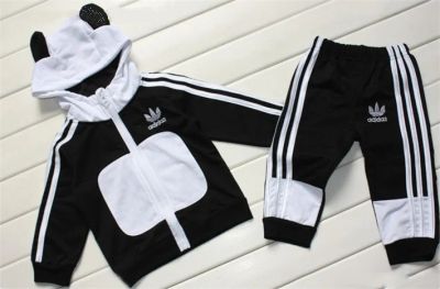 Лот: 4348303. Фото: 1. Спортивный костюм Addidas рост... Спортивная одежда