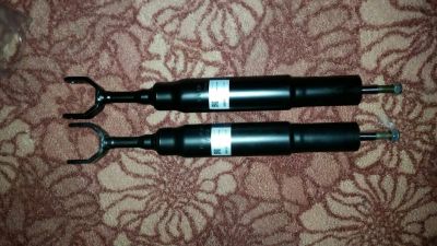 Лот: 6124120. Фото: 1. передние стойки на vw passat b5. Ходовая, подвеска, рулевое управление