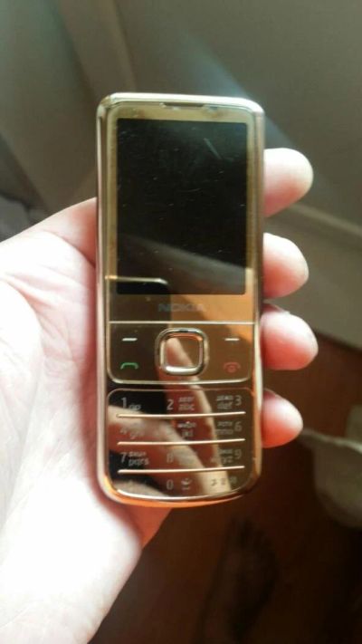 Лот: 9975532. Фото: 1. Nokia 6700 gold. Смартфоны