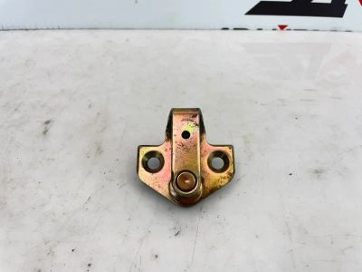Лот: 25704875. Фото: 1. ответная часть замка двери Ford... Кузов