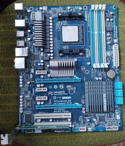 Лот: 22824656. Фото: 1. Материнская плата Gigabyte ga-970a-ud3... Материнские платы