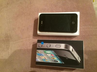 Лот: 4896316. Фото: 1. Iphone 4 16gb. Смартфоны