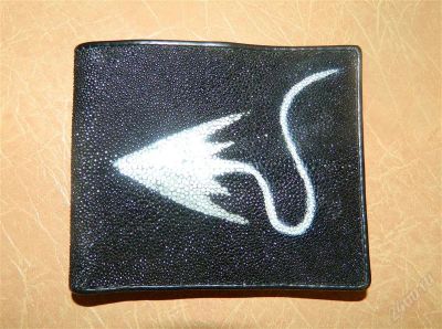 Лот: 2003771. Фото: 1. Портмоне из кожи ската Findig. Бумажники, кошельки, портмоне
