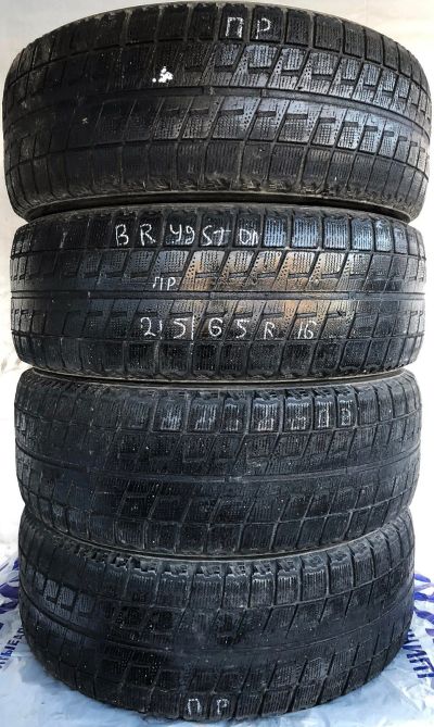 Лот: 15180715. Фото: 1. Шина 215/65 R16 215/65/16 Bridgestone... Шины