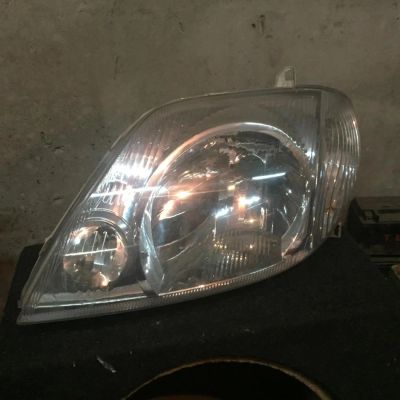 Лот: 8484378. Фото: 1. Toyota Corolla. Оптика и освещение