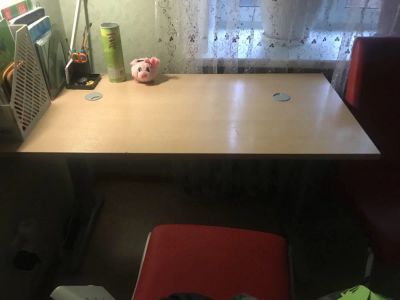 Лот: 13905573. Фото: 1. Стол письменный. Компьютерные и письменные столы