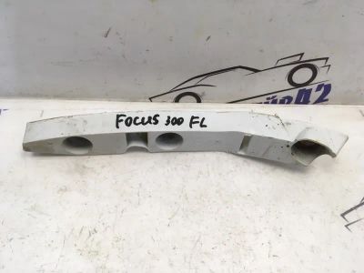Лот: 21711541. Фото: 1. крепление бампера Ford Focus CB4. Двигатель и элементы двигателя
