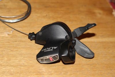 Лот: 3936303. Фото: 1. Манетка Shimano Alivio SL-M410... Запчасти