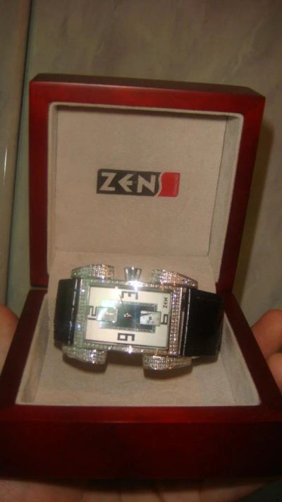 Лот: 4365000. Фото: 1. Наручные часы Zen Diamond с бриллиантами... Драгоценные наручные часы