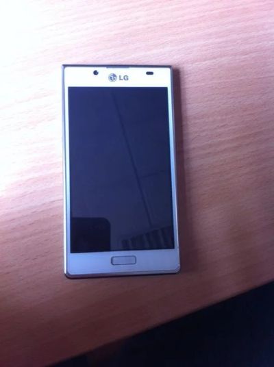 Лот: 4159615. Фото: 1. Lg Optimus L7. Смартфоны
