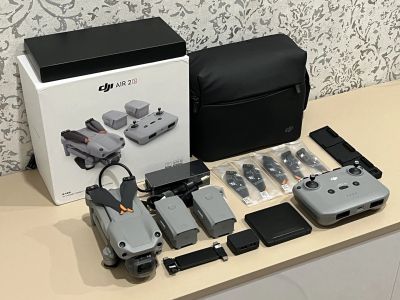 Лот: 21214696. Фото: 1. Dji Air 2s Fly More Combo. Квадрокоптеры