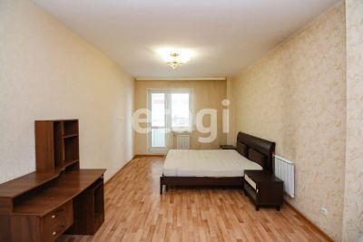 Лот: 20956411. Фото: 1. Продам 2-комн. кв. 64.7 кв.м... Квартиры, студии