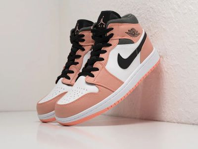 Лот: 24977123. Фото: 1. Кроссовки Nike Air Jordan 1 Mid. Кеды, кроссовки, слипоны