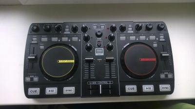 Лот: 4139188. Фото: 1. Mixvibes u-mix control 2 + cross... DJ-оборудование