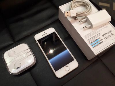 Лот: 9798435. Фото: 1. Iphone 5s. Смартфоны