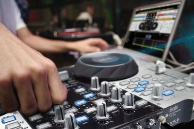 Лот: 3602511. Фото: 1. DJ контроллер Hercules dj console... DJ-оборудование