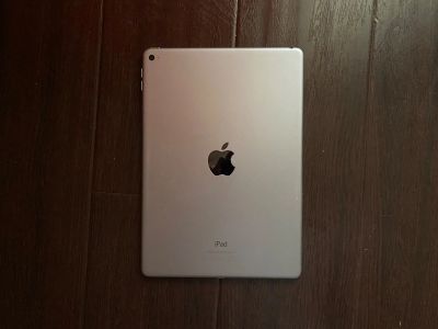 Лот: 19094602. Фото: 1. iPad Air 2. Планшеты