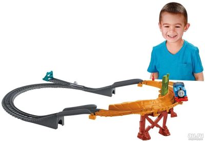 Лот: 14977501. Фото: 1. Fisher Price Паровозик Томас... Конструкторы