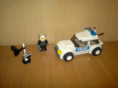 Лот: 9002157. Фото: 1. Лего Lego City 7236 Полицейская... Конструкторы