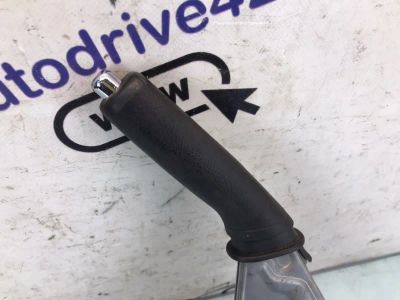 Лот: 24347252. Фото: 1. ручка ручника toyota corolla E150. Двигатель и элементы двигателя
