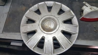 Лот: 5810473. Фото: 1. Колпаки форд оригинал r15, 4 штуки. Колпаки