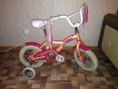 Лот: 5429669. Фото: 1. Велосипед девочке SCHWinn 12". Красноярск
