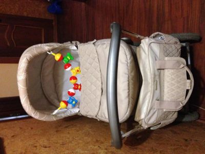 Лот: 5487063. Фото: 1. Продам коляску Happy Baby Charlotte. Коляски