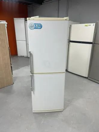 Лот: 21275435. Фото: 1. холодильник LG бу код 23601. Холодильники, морозильные камеры
