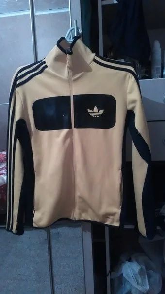 Лот: 6895572. Фото: 1. кофта adidas. Свитеры, толстовки, худи