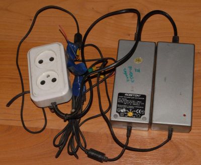 Лот: 4522897. Фото: 1. Блок питания для ноутбука Robiton... Зарядные устройства