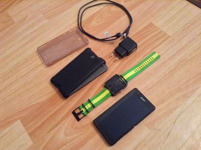 Лот: 4690292. Фото: 1. Sony ZR LTE + Sony Smart Watch... Смартфоны