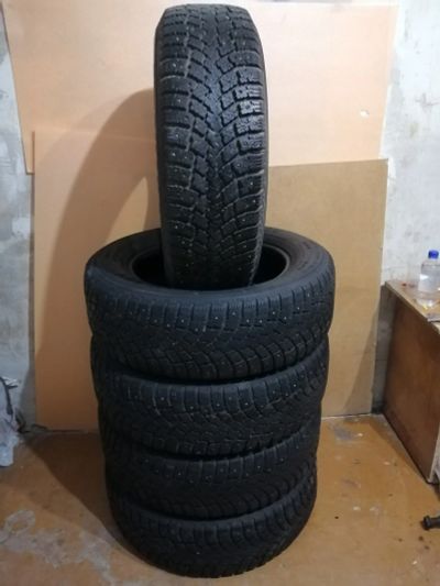 Лот: 19504205. Фото: 1. 5 покрышек 225/65/17 Nokian Nordman... Шины