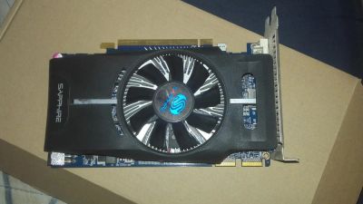 Лот: 9015360. Фото: 1. Sapphire HD6770. Видеокарты