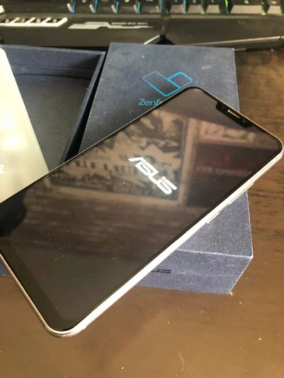 Лот: 17417591. Фото: 1. Смартфон ASUS ZenFone 5 ZE620KL... Смартфоны