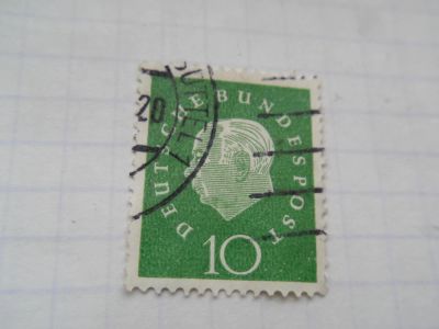 Лот: 8481885. Фото: 1. Почтовая марка-для Вашей коллекции... Марки