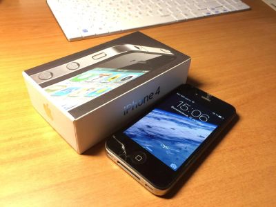 Лот: 4610248. Фото: 1. Продам iPhone 4. Смартфоны