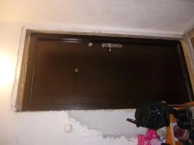Лот: 3352256. Фото: 1. Входная дверь металлическая б... Двери входные