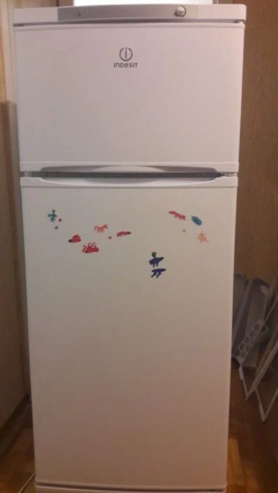Лот: 10649748. Фото: 1. Холодильник Indesit. Холодильники, морозильные камеры
