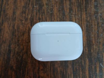 Лот: 25397349. Фото: 1. Беспроводные наушники AirPods... Наушники, гарнитуры