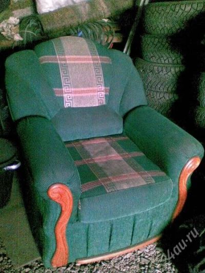 Лот: 1735914. Фото: 1. Кресло. Удобное, целое, зеленое... Кресла, пуфы