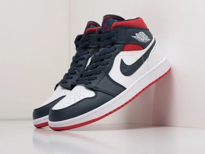 Лот: 18215347. Фото: 1. Кроссовки Nike Air Jordan 1 (21748... Кеды, кроссовки, слипоны