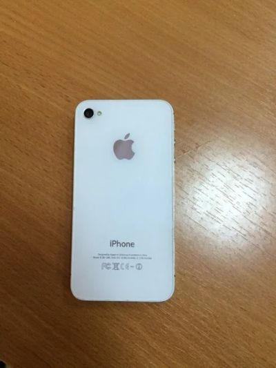 Лот: 7538749. Фото: 1. Продам IPhone 4s на 32gb в идеальном... Смартфоны