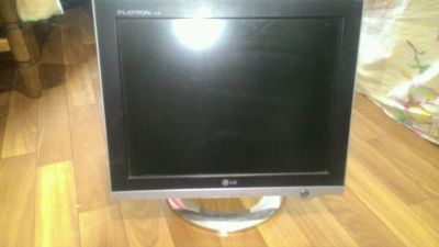 Лот: 9780300. Фото: 1. Монитор LG Flatron L1520B. ЖК-мониторы