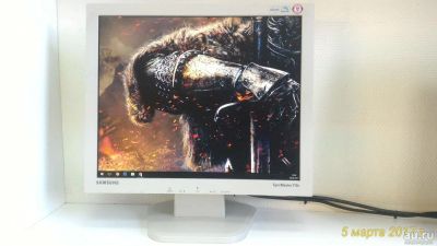 Лот: 9179959. Фото: 1. ЖК монитор 17" Samsung 710v c... ЖК-мониторы