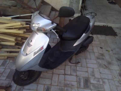 Лот: 9792451. Фото: 1. продам мопед suzuki lets без пробега... Мотороллеры, мопеды