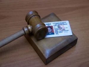 Лот: 4172680. Фото: 1. Юрист возврат прав 100%. Другие (деловые услуги)